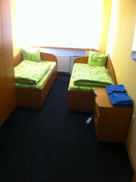 Molodizhniy Hostel Lviv Rum bild