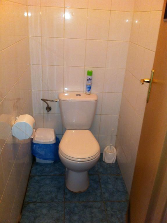 Molodizhniy Hostel Lviv Exteriör bild